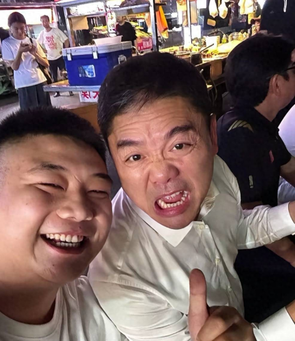 飞乐乐 刘强东回老家秀翻天了！宿迁曾有10多个富豪，1人百亿洋河9人上榜